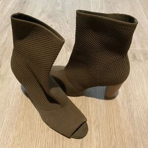 NEW Brash Dark Green Fabric Heel Shoe Open Toe